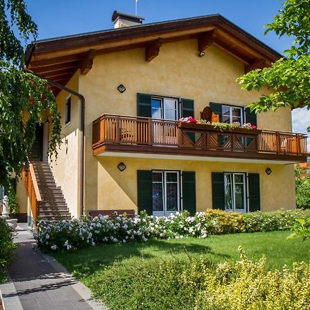 Agritur Val D'Adige Bed & Breakfast Trento Dış mekan fotoğraf