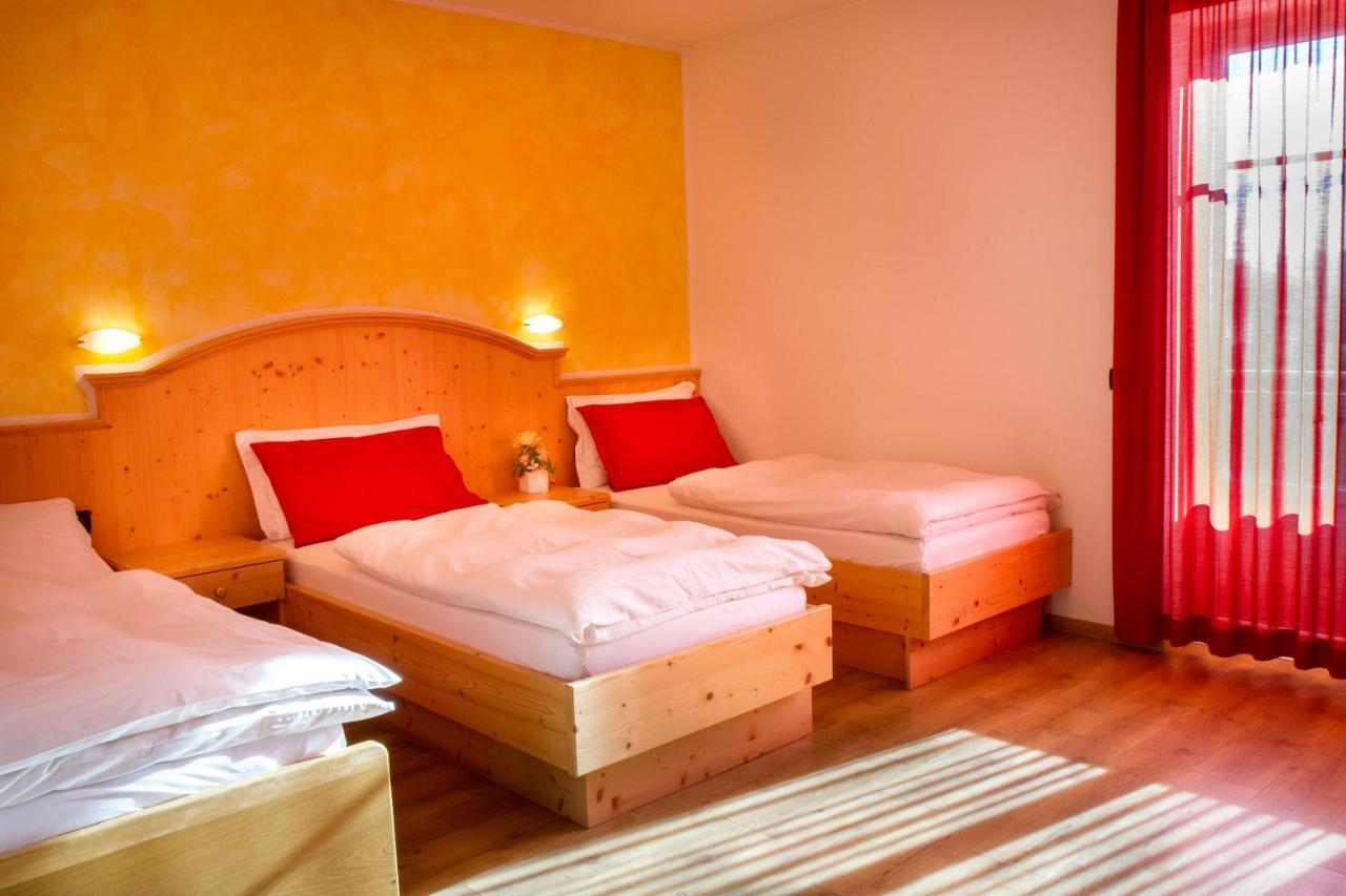 Agritur Val D'Adige Bed & Breakfast Trento Oda fotoğraf